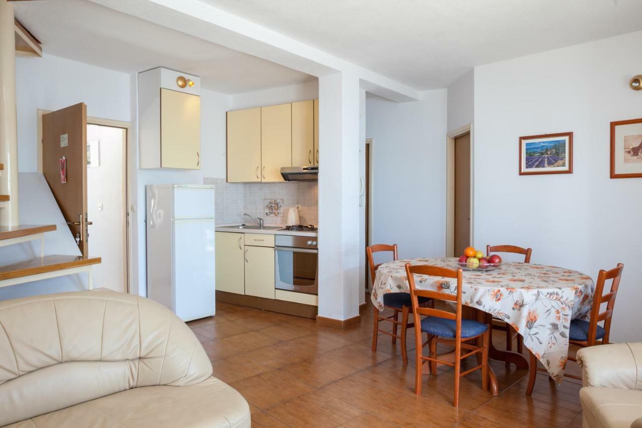 Penthouse Lejlighed Podgora Eksteriør billede